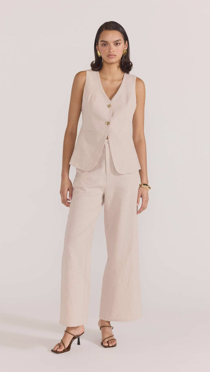 Staple The Label Enna Longline Vest - Stone