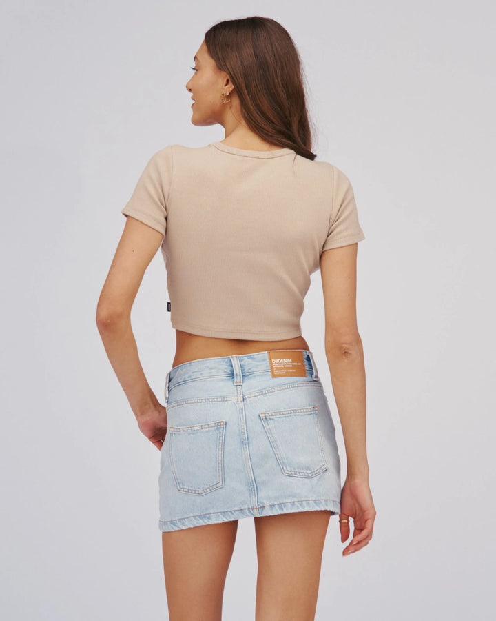 Dr Denim Ziggy Mid Rise Denim Skirt - Stream Light Worn