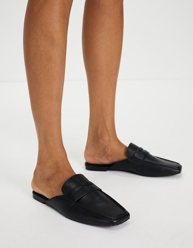 Billini Izadora Slide- Black