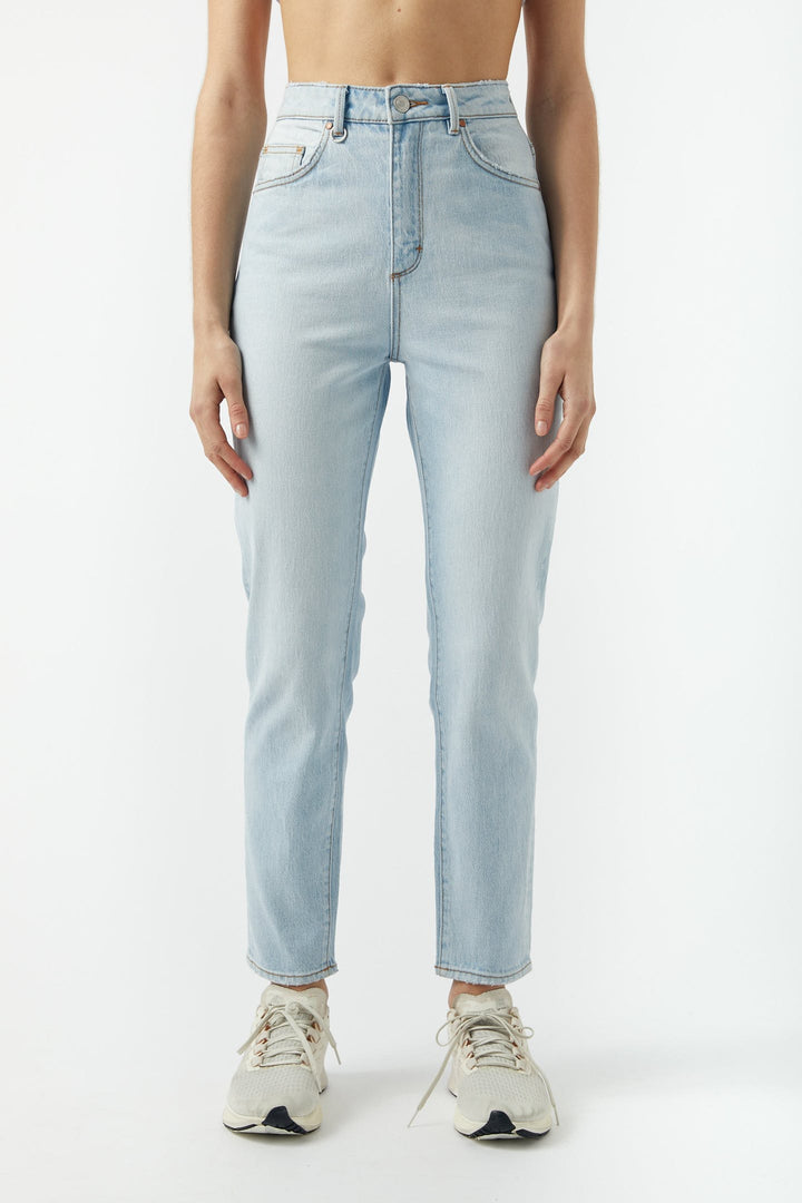 Neuw Denim Lola Mom Jean - Shell Blue