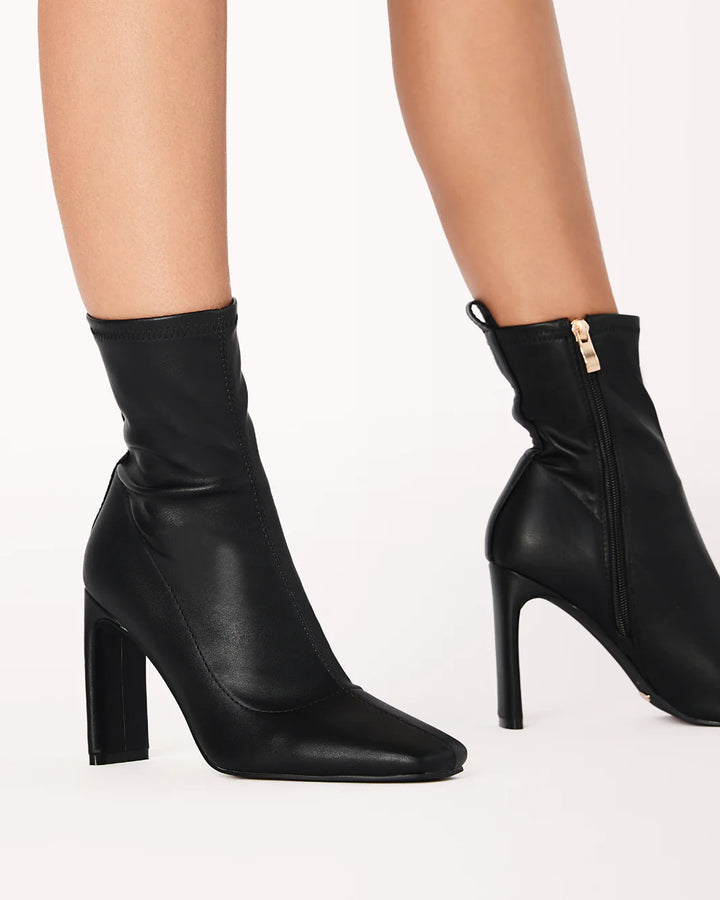 Hallan Boot-Black