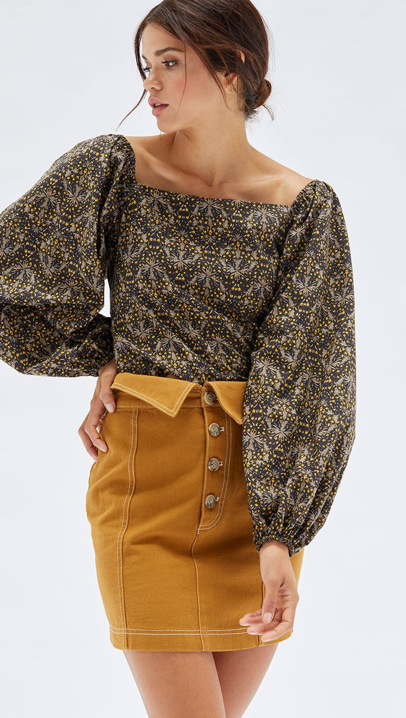 Yasamin Puff Sleeve Top- Black/Gold