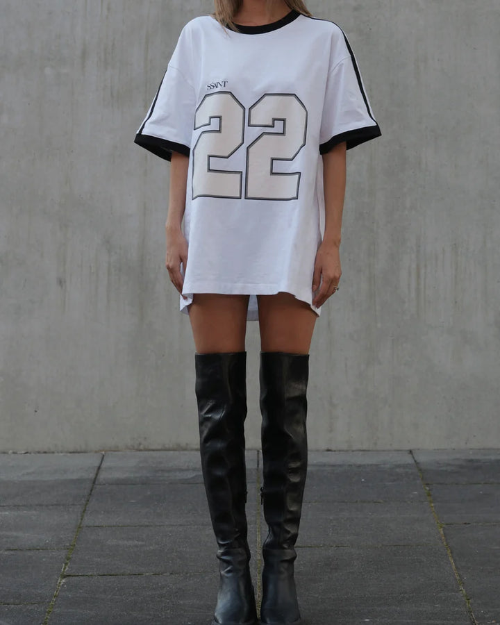 SŚAINT Twenty Two Tee - White