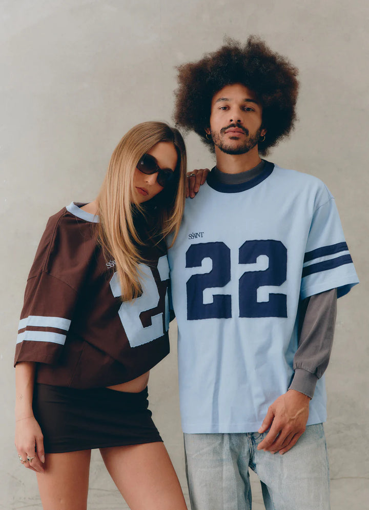 SŚAINT 22 Motion Tee - Espresso/Powder Blue