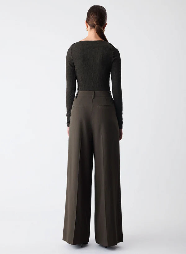 Esmaee Counter Balance Top - Dark Olive