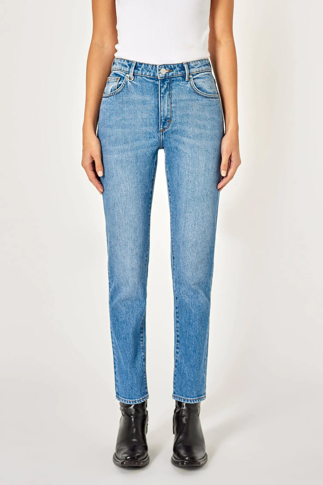 Neuw Denim Lexi Straight Jean - Dreams