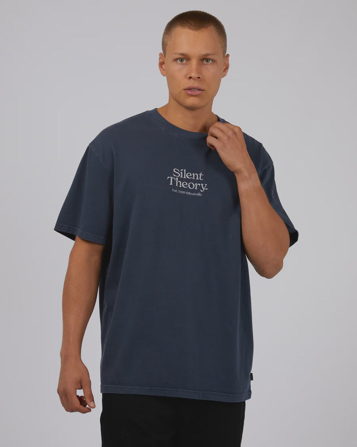 Silent Theory Classic Emb Tee - Navy