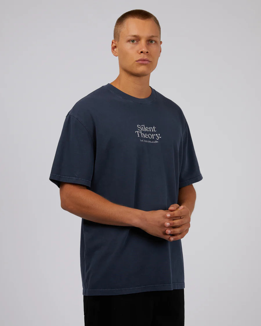 Silent Theory Classic Emb Tee - Navy