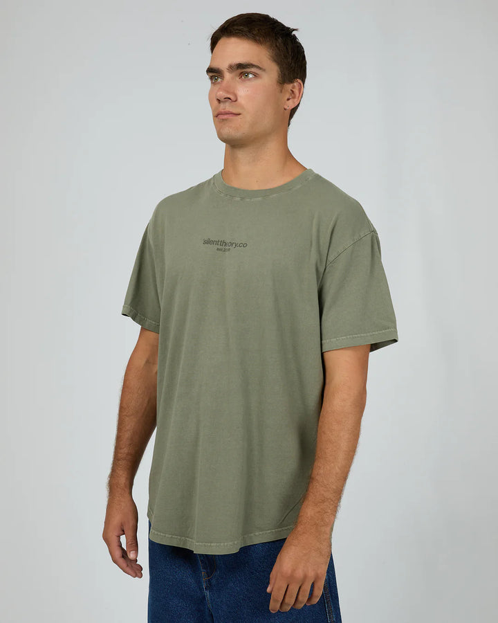 Silent Theory Fade Scoop Tee - Olive