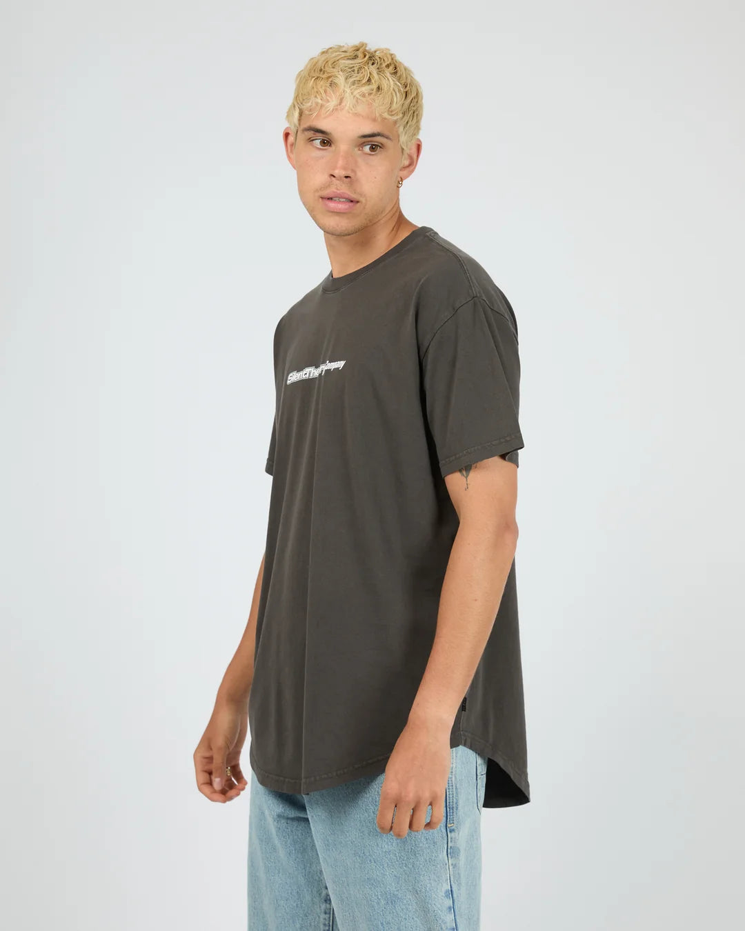 Silent Theory Raider Scoop Tee - Coal