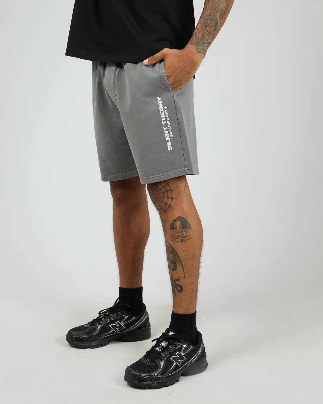 Silent Theory Essential Theory Short V2 - Charcoal