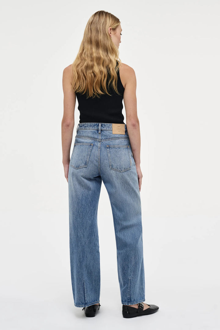 Neuw Denim Coco Relaxed Jean - Margaux Vintage - Light Vintage Indigo