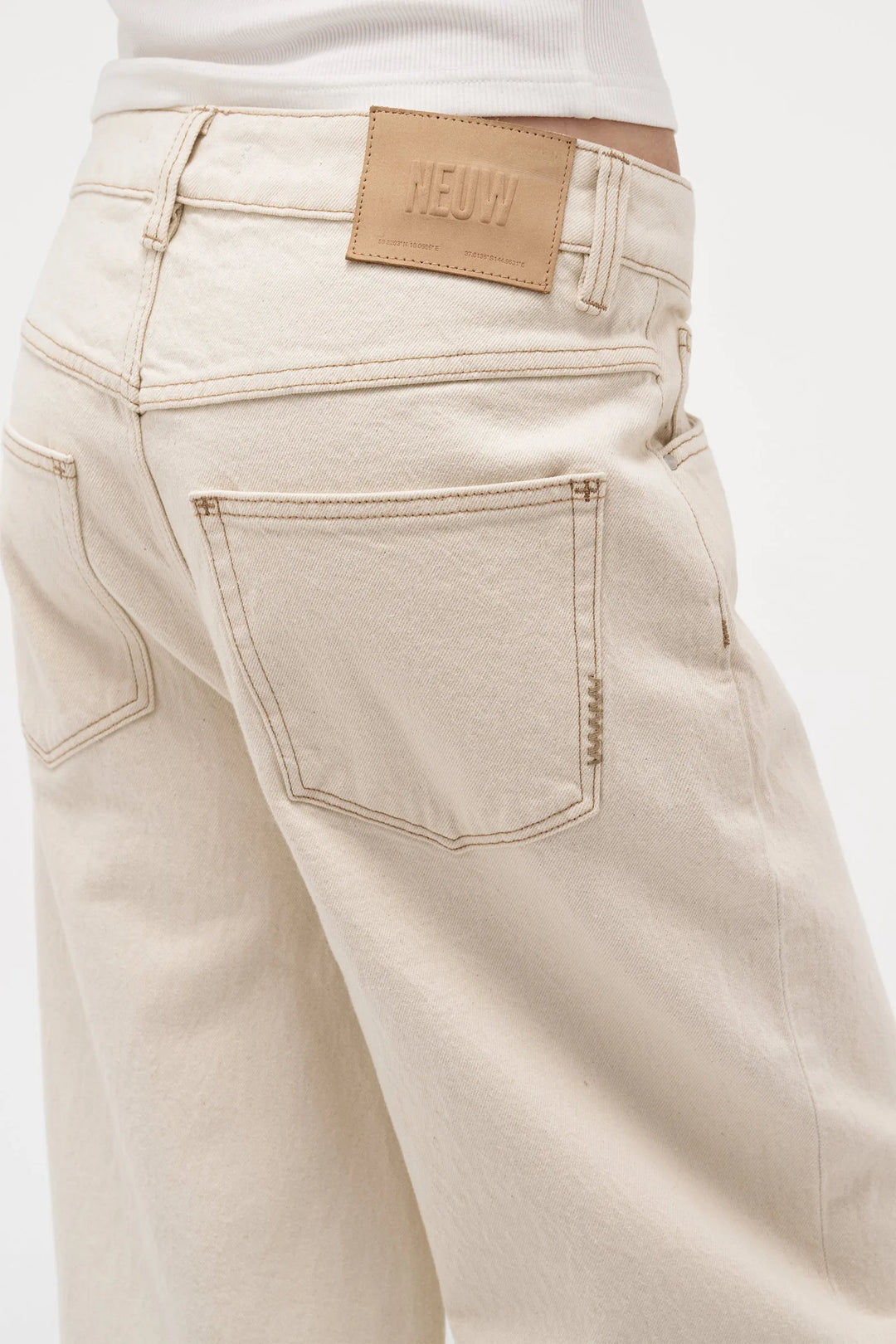 Neuw Denim Yoko Baggy Crop Jean - Cream