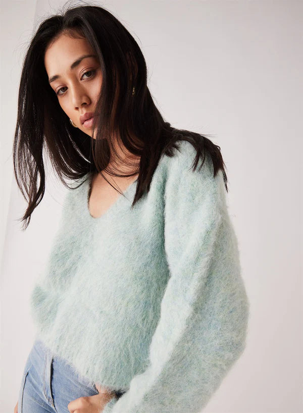 Esmaee Vertue Sweater - Sky