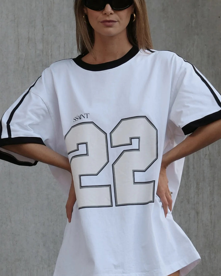 SŚAINT Twenty Two Tee - White