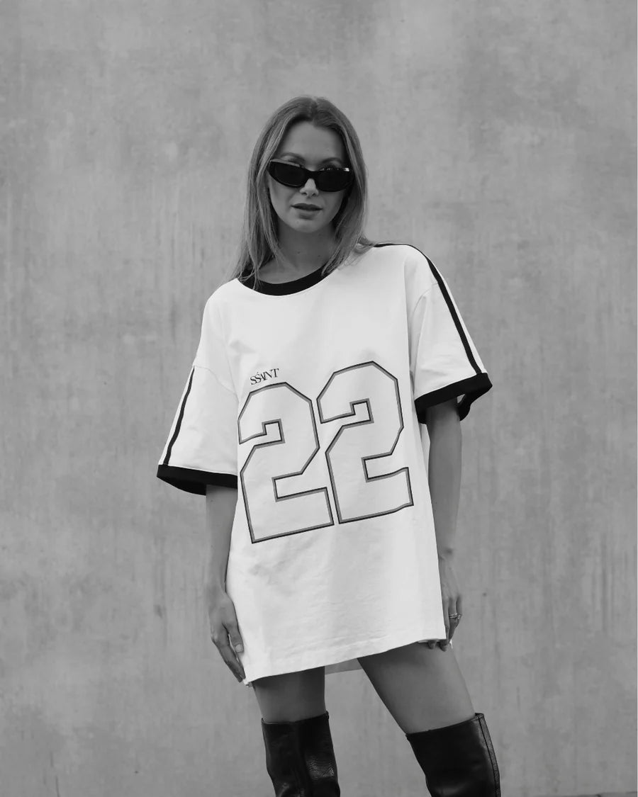 SŚAINT Twenty Two Tee - White