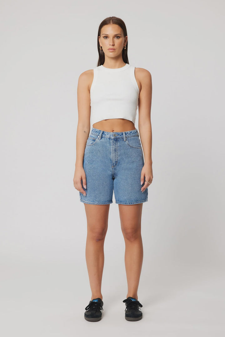 Abrand Carrie Denim Short-Naomi