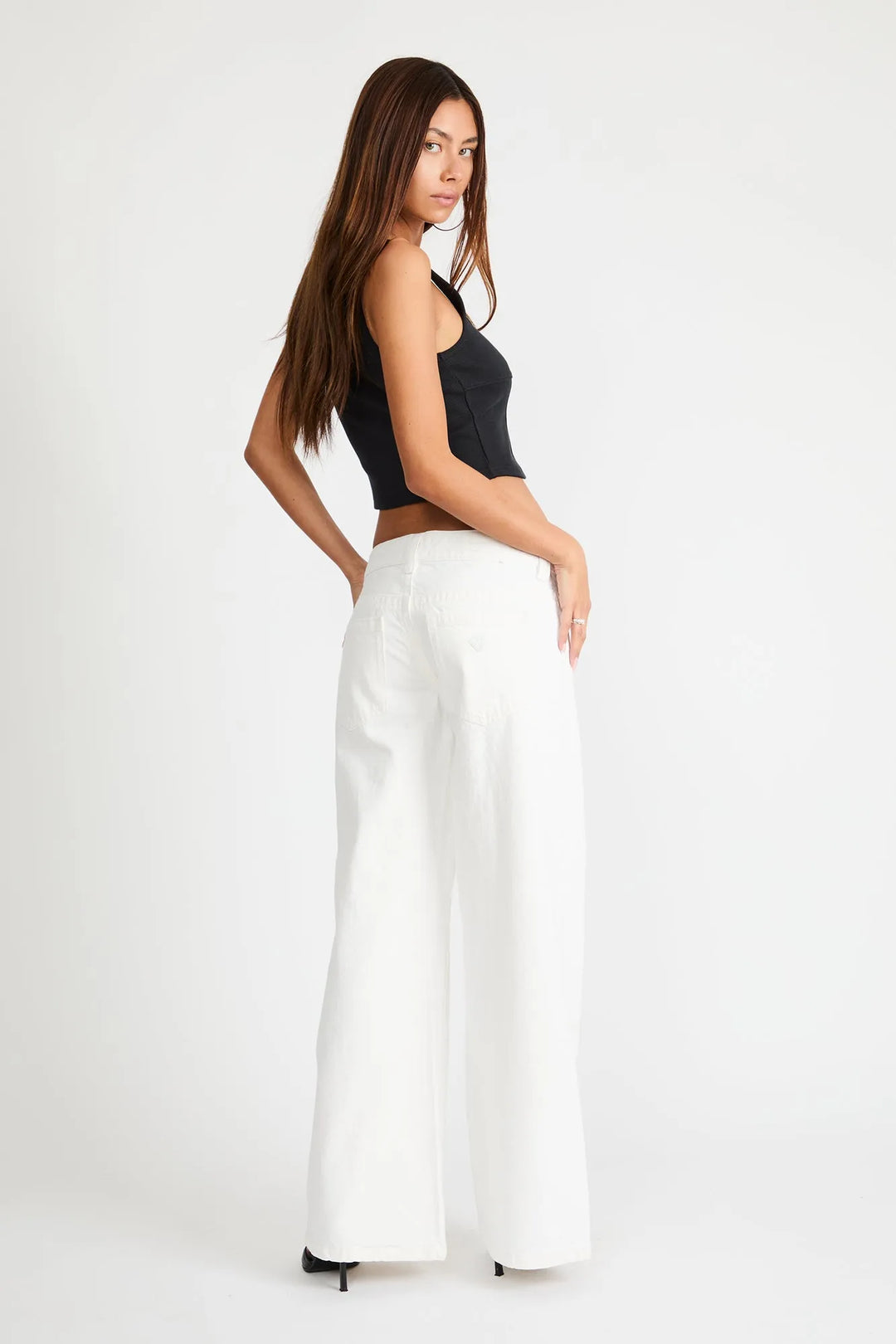 Abrand 00 Super Low & Wide - White Rcy