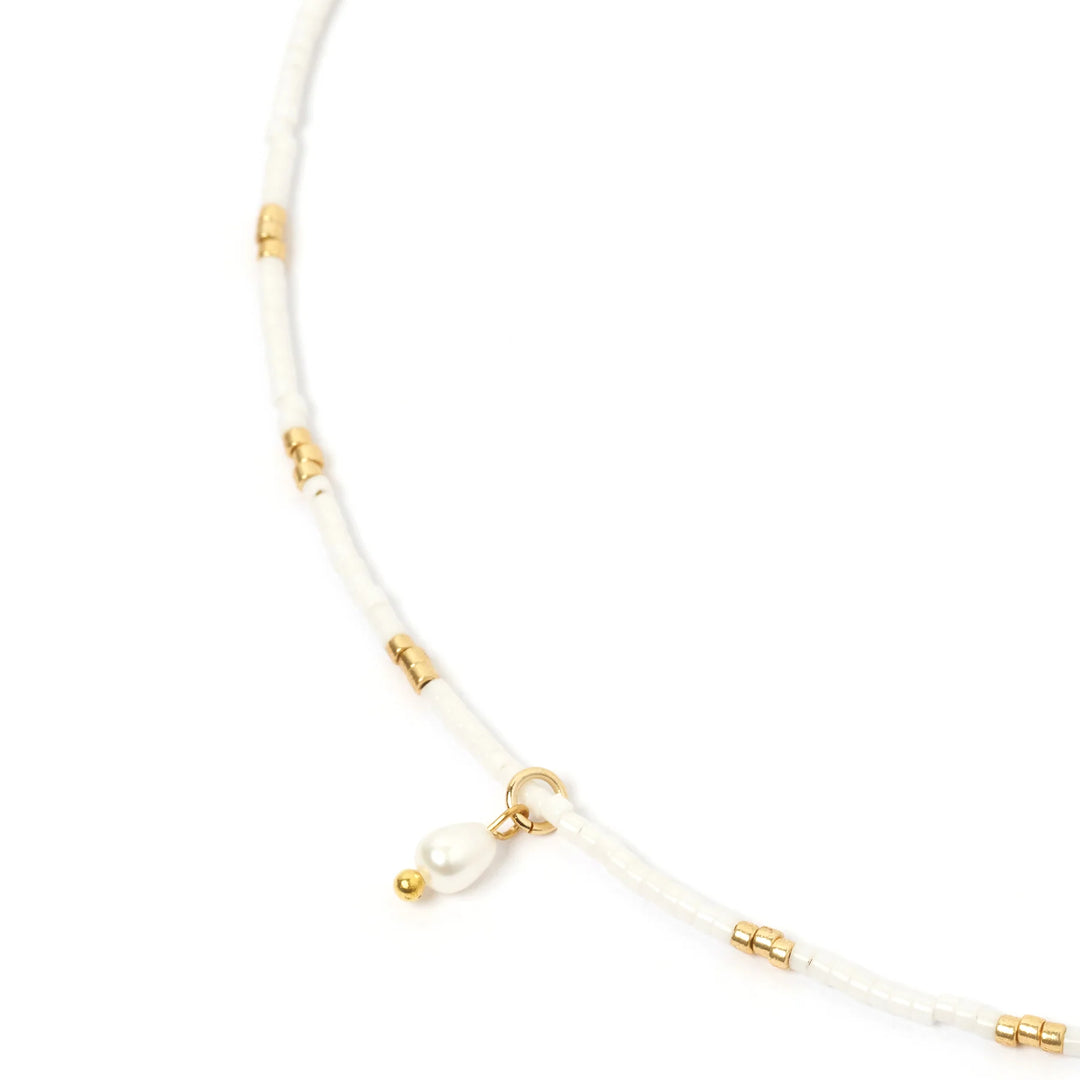 Arms Of Eve Zara Necklace - Daisy White