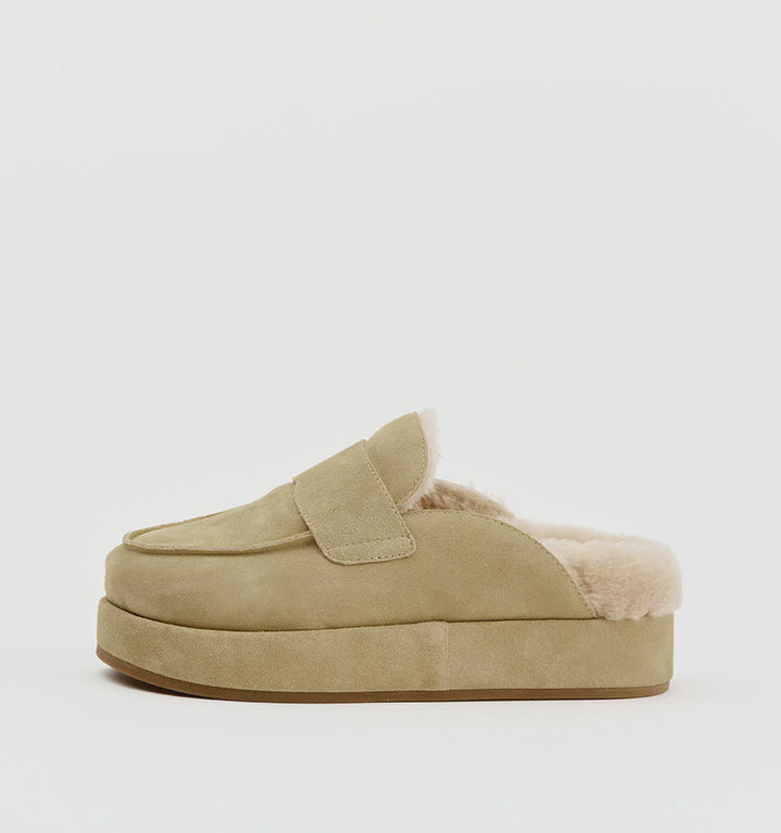 Alias Mae Burkley - Dune Suede Sheraling