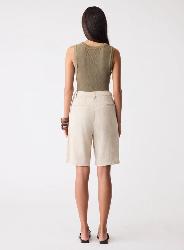Esmaee Etch Bermuda Short - Sand