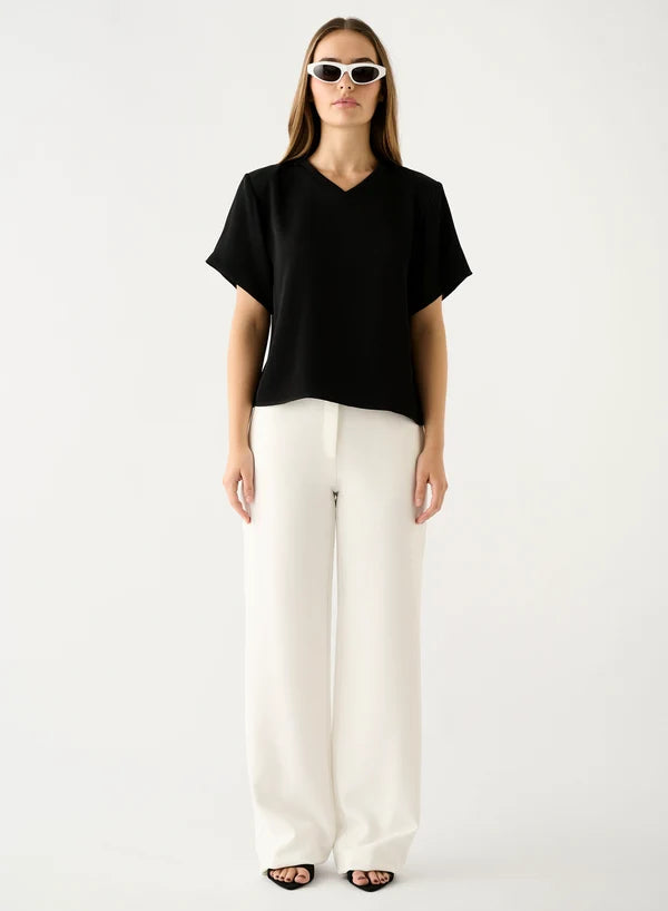 Esmaee Foreshore Tee - Black