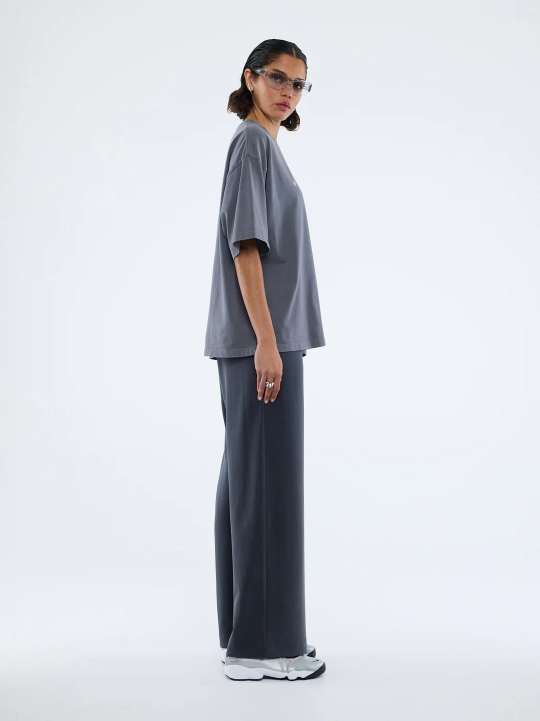Ena Pelly Spray Heart Tee - Washed Grey