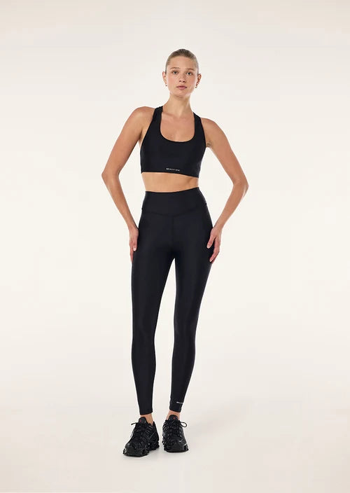 P.E Nation Fairmont Scoop Sports Bra - Black