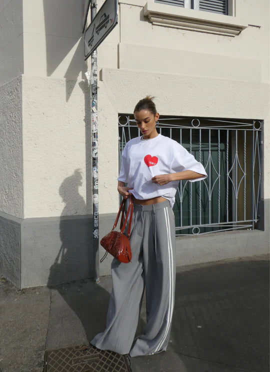 SŚAINT Heart Tee - White With Red Heart