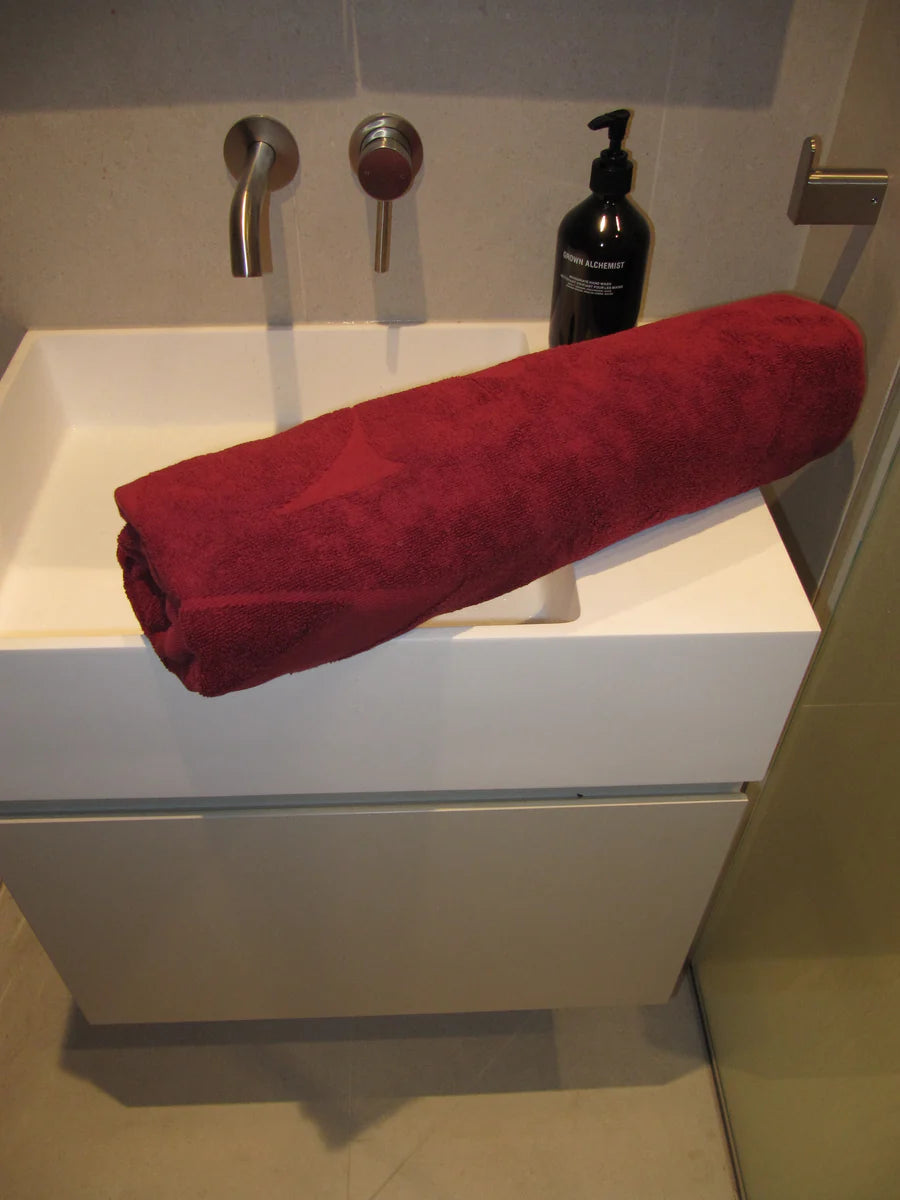 SŚAINT Cherry Terry Towel