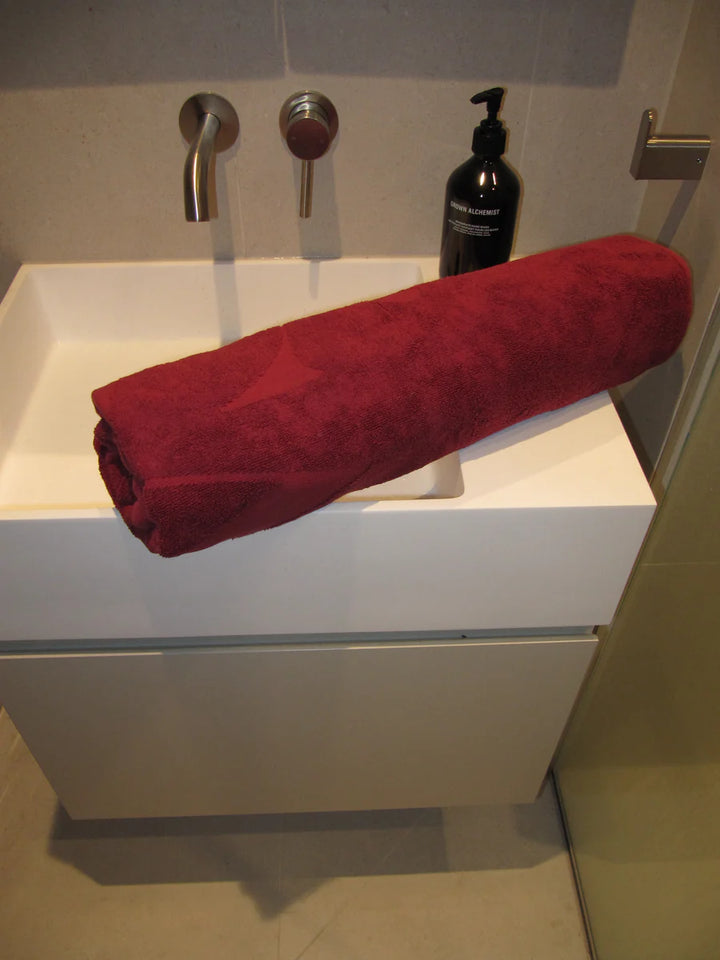 SŚAINT Cherry Terry Towel