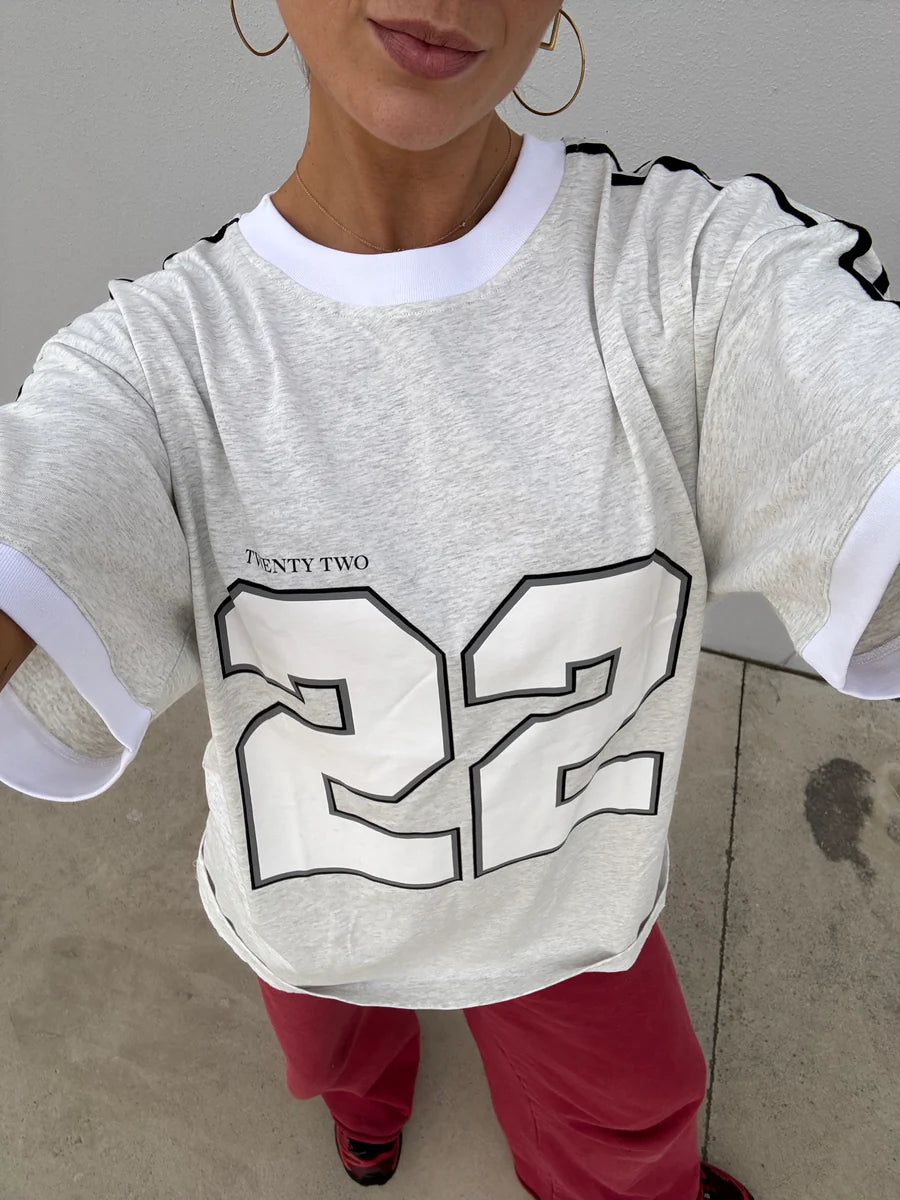 SŚAINT Twenty Two Tee - Grey