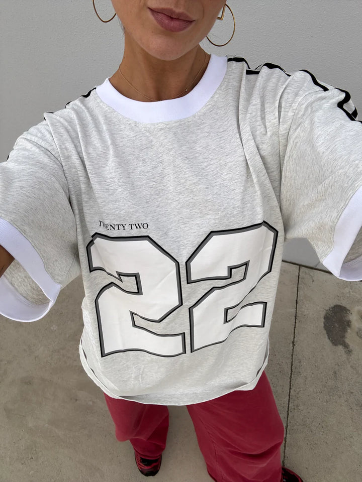 SŚAINT Twenty Two Tee - Grey