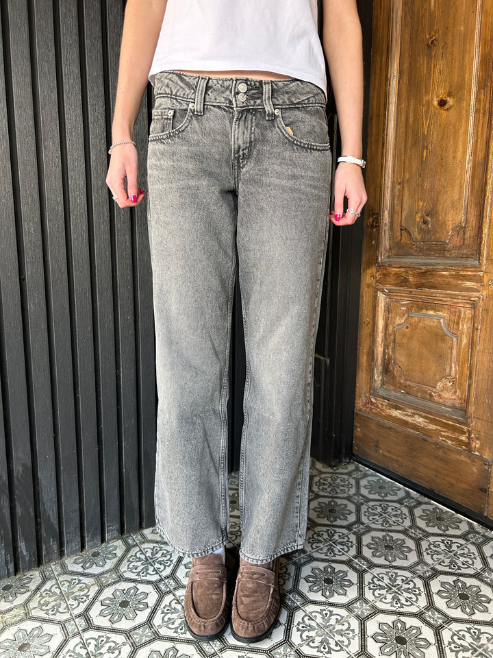 Levi Superlow Loose Denim Jean - Disquiet Day