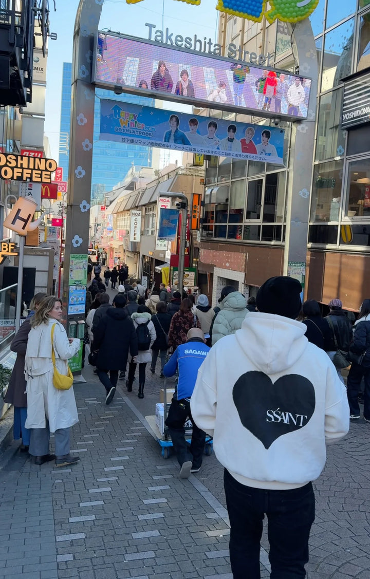 SŚAINT Heart Hoodie - Butter & Black