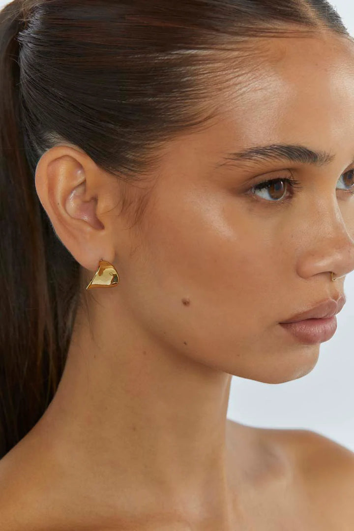 Peta + Jain Kaira Studded Huggies - Gold