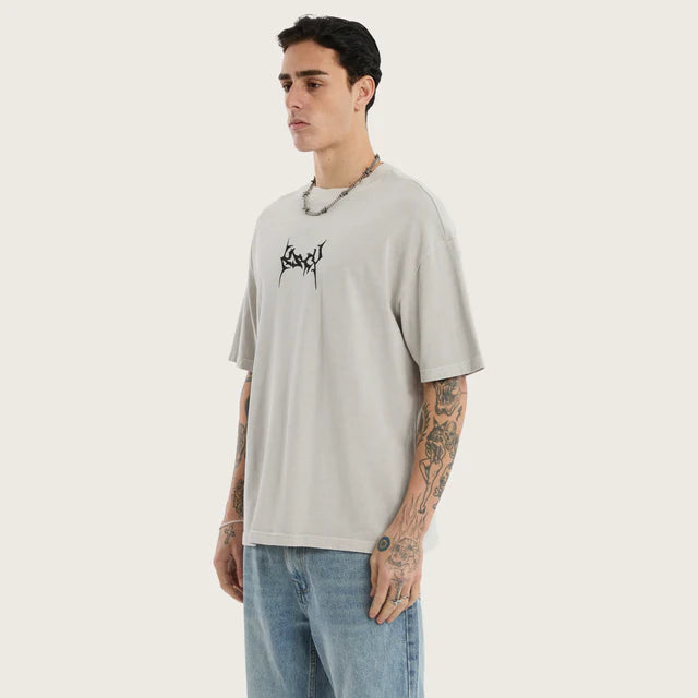 Kiss Chacey Fangs Street Tee - Mineral Stone
