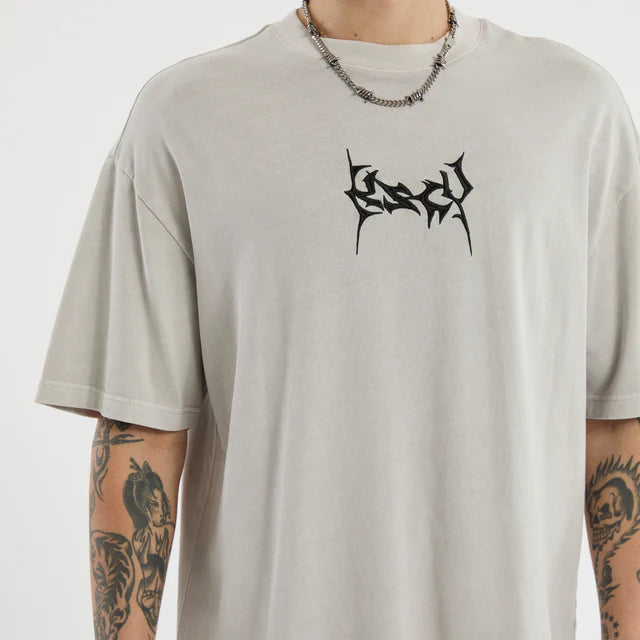 Kiss Chacey Fangs Street Tee - Mineral Stone