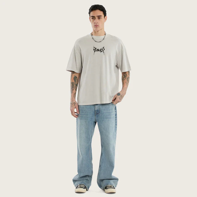 Kiss Chacey Fangs Street Tee - Mineral Stone