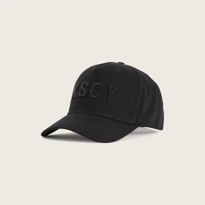 Kiss Chacey Winsted 5 Panel Curved Peak Cap - Black