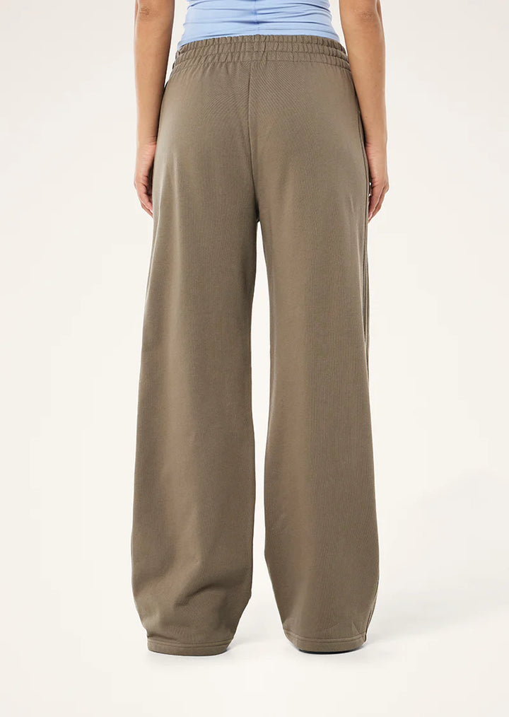 P.E Nation Kite Trackpant - Fawn