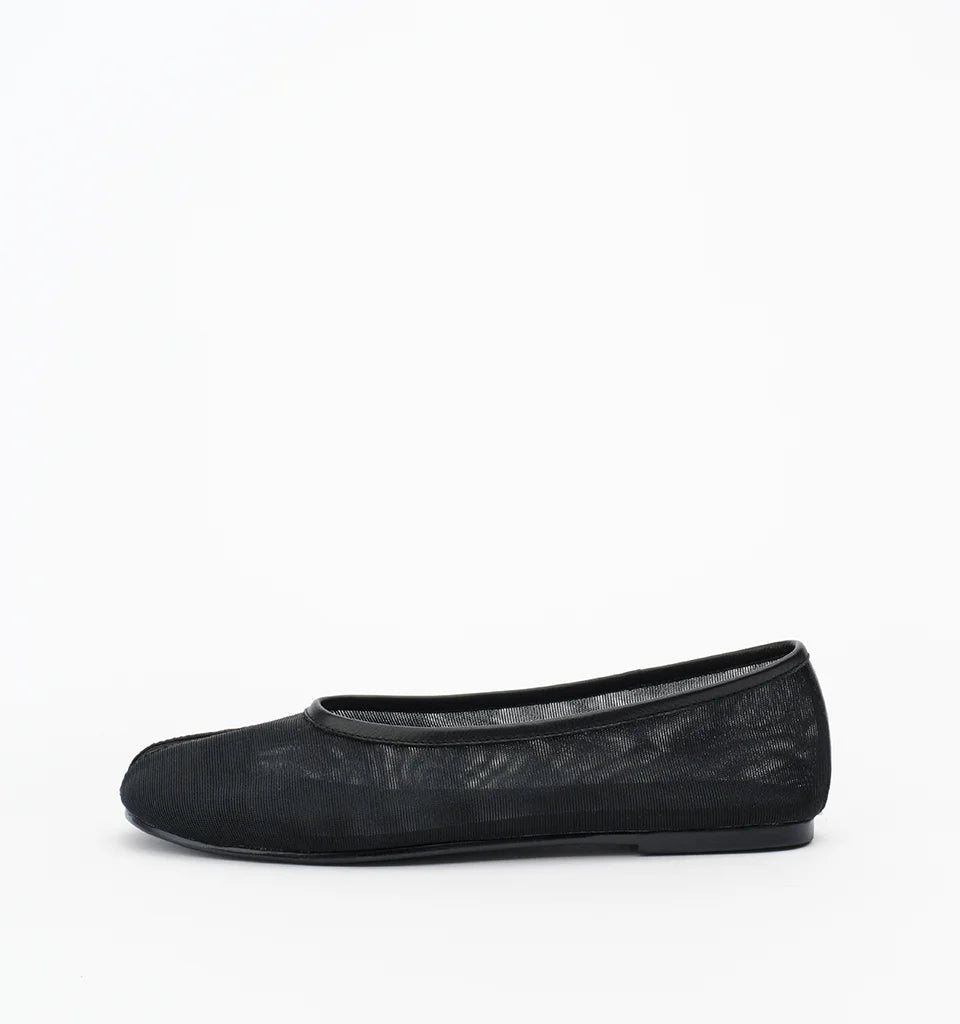 Alias Mae Lana Mesh Ballet Flat - Black
