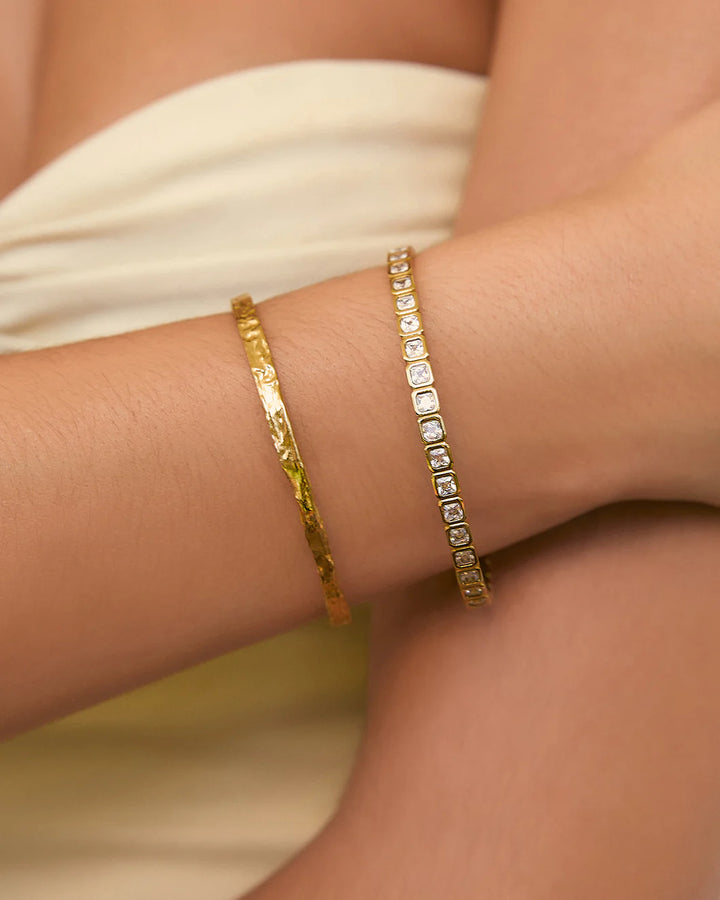 Arms Of Eve Quinn Gold Cuff - Stone