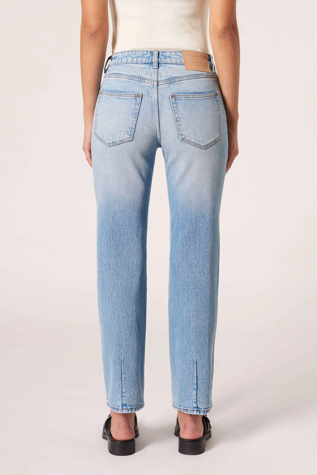 Neuw Denim Mica Straight Jean - Pasadena - Light Vintage Indigo