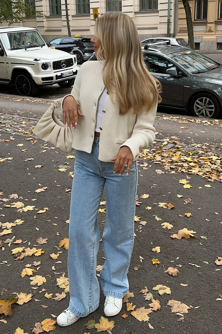 Abrand 94 High & Wide Jean - Kendall - Light Vintage Indigo