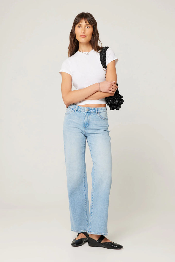 Rolla's Heidi Low Jean - Sunshine - Light Vintage Blue