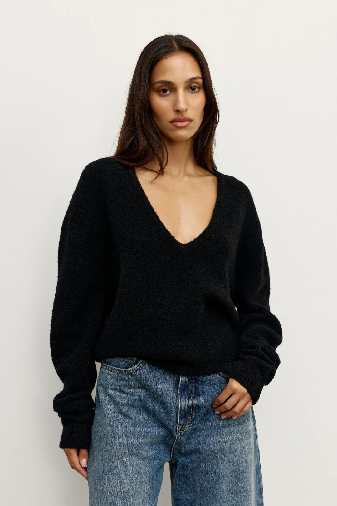 Bayse Sonia V Neck Knit - Black
