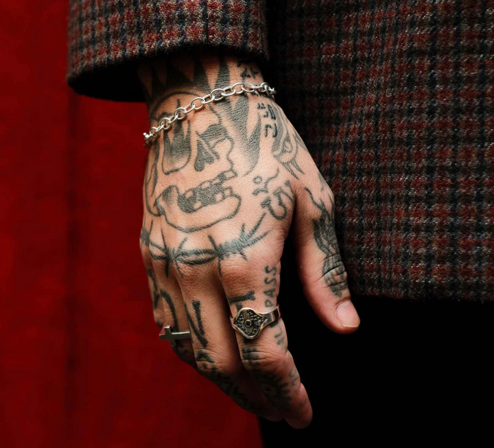 Sue The Boy Shackle Chain Mens Bracelet - Sterling Silver