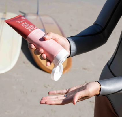 We Are Feel Good INC Ultra Light Mineral Sunscreen Lotion SPF50 300g