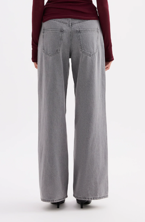 Nude Lucy Calvi Boyfriend Jean - Steel